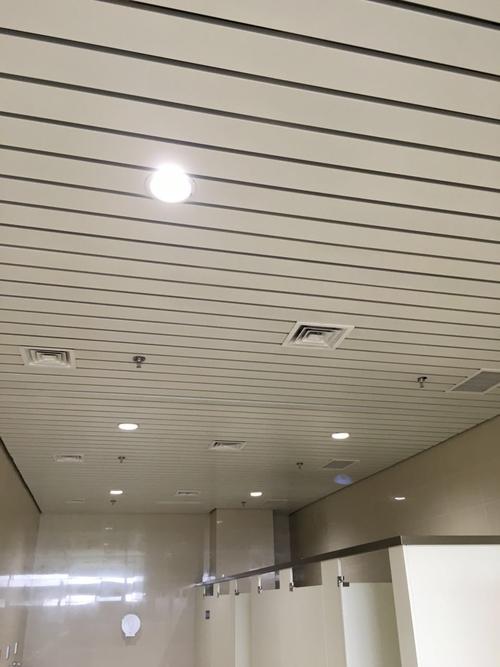 长沙铝扣板生产厂-长沙浏阳铝扣板生产厂家-长沙榔梨铝扣板生产厂家