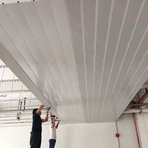 长条铝扣板宽度-长条吊顶铝扣板拆卸步骤