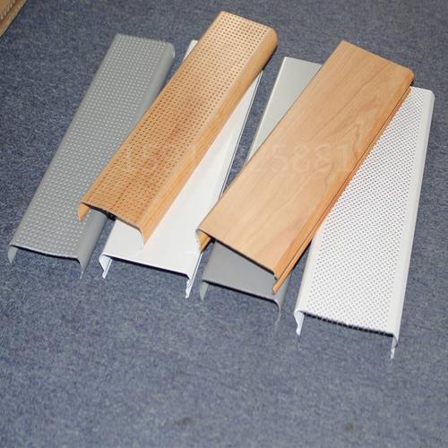 加油站天花长条铝扣板-加油站条扣铝天花有什么优点