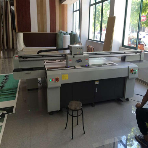 杭州铝扣板-白色几何形状铝单板拼接成的杭州余杭歌剧院外观