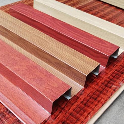 铝方通天花-铝天花吊顶的新宠