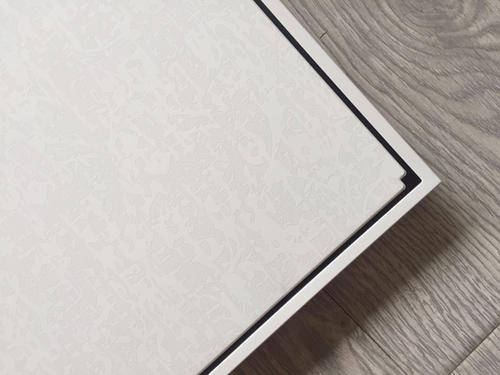 铝扣板黑边图片