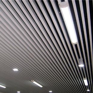 铝扣板全铝图片-30铝扣板图片大全-600x600铝扣板全孔图片