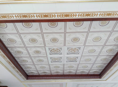 成品生产铝扣板半-成品315X315铝扣板半-成品专业生产铝扣板半