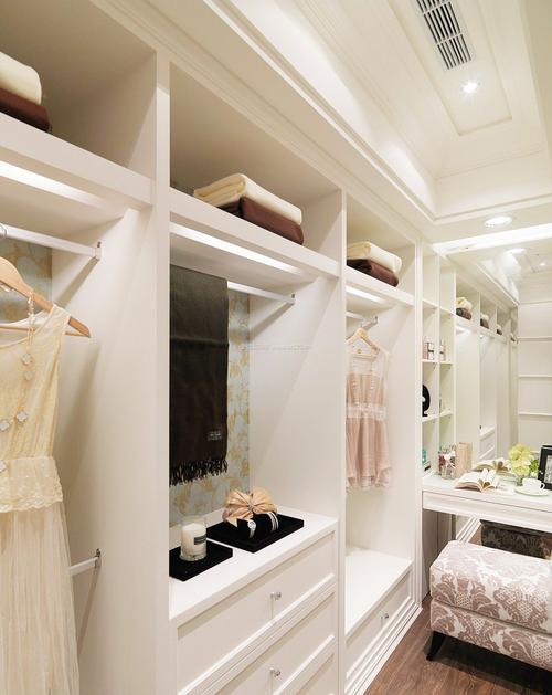 厨房铝扣板吊顶效果图大全-厨房铝扣板厂家告诉你厨房吊顶这些事