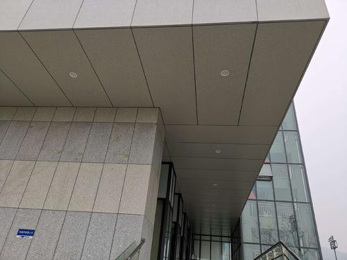 室外铝扣板吊顶做法-卫生间铝扣板吊顶厂家给你支招解决吊顶发霉