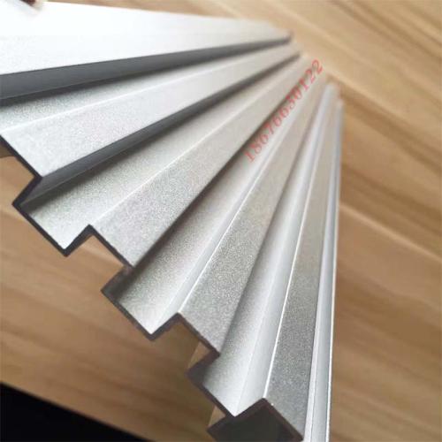 外墙用灰色铝扣板-白色墙面灰色铝扣板-灰色外墙铝扣板贴图