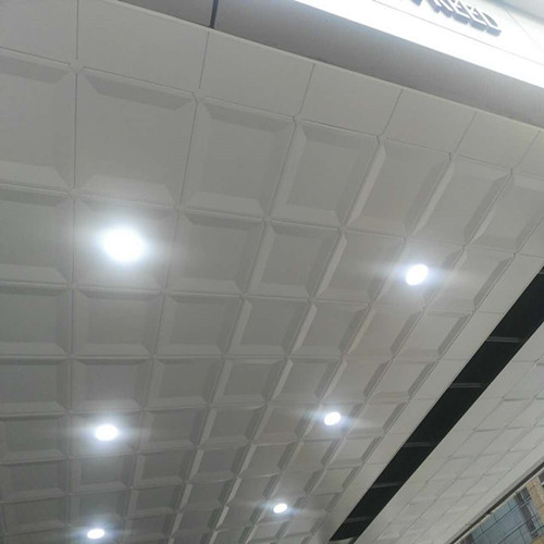 铝扣板凹凸吊顶-客厅铝扣板吊顶厂家带你看
