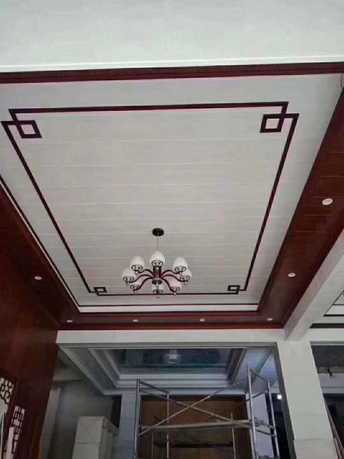 铝扣板造型天花-听佛山铝天花厂家讲讲不同铝挂片吊顶的特点
