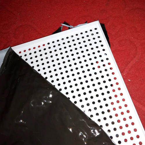 铝制铝扣板排名-客厅铝扣板吊顶厂家教你这样算