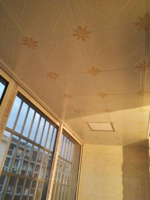 卫生间天花铝扣板-铝扣板吊顶有缝隙