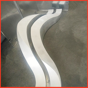 双曲面铝单板价格-木纹铝单板特点概述以及影响价格因素