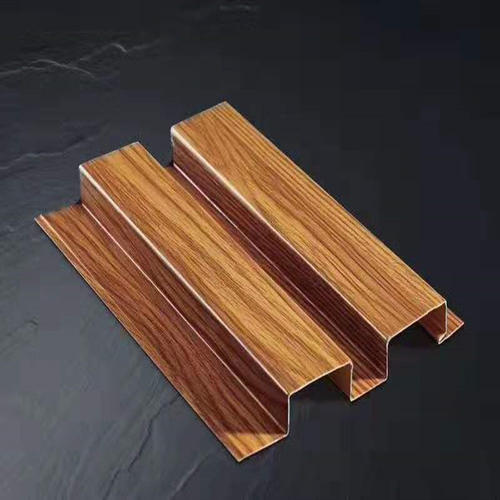 质量最好的铝方通-木纹铝方通厂家解密木纹铝方通的制作秘密