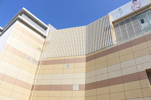 外墙氟碳铝单板-5mm氟碳铝单板厂家找哪家好