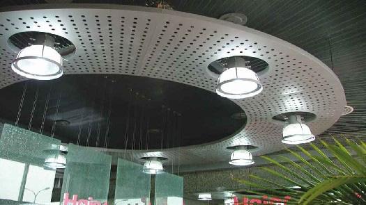 广东弧形铝单板-跟着佛山铝天花厂家看看弧形铝方通有什么特点吧