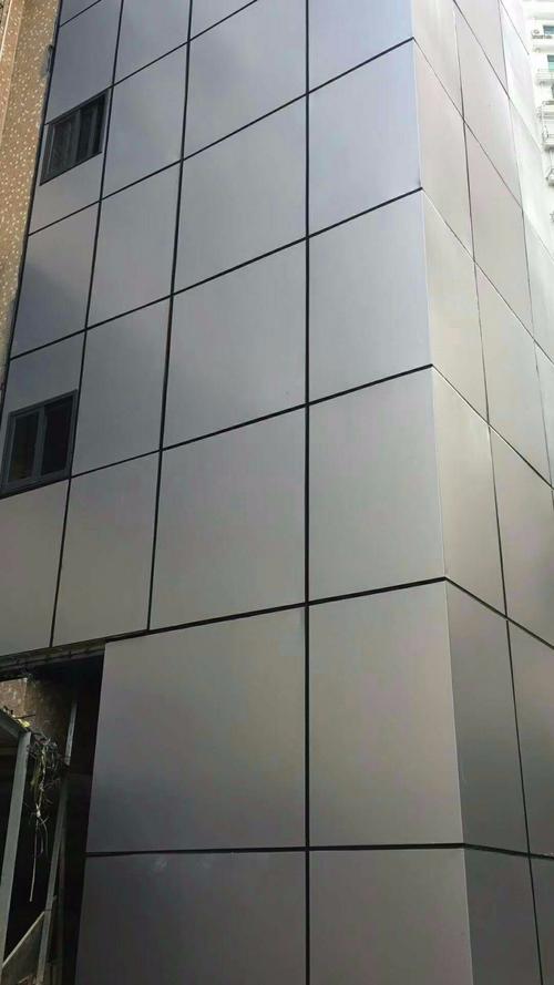 潍坊铝扣板批发-铝扣板批发厂家教教大家怎么辨别滚涂和覆膜铝扣板