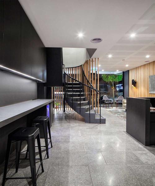 会议室铝扣板吊顶-卧室用了铝扣板吊顶怎么样