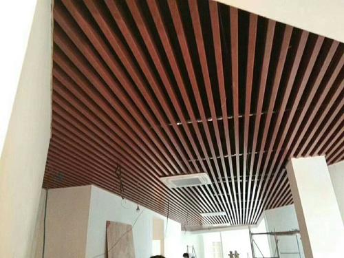 铝方通天花-打造个性前卫的吊顶天花