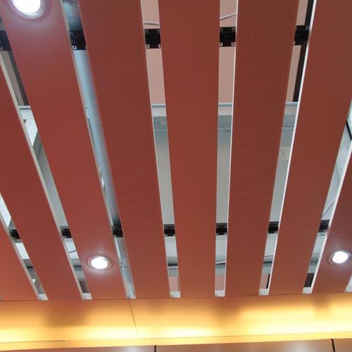 铝条扣厂家-展馆条形铝扣板厂家-条形铝扣板厂家生产厂家