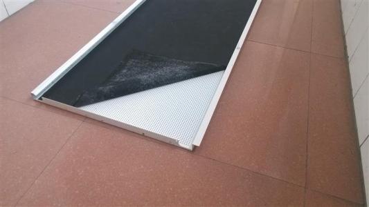 铝条铝扣板厂-那当然要听铝扣板生产厂家讲一讲