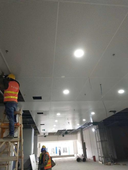 条形金属铝单板-条形外墙铝单板的表皮