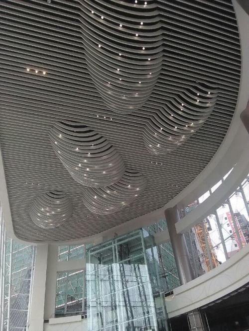 室内墙体装饰铝扣板-室内铝扣板厂家来讲讲优点有哪些