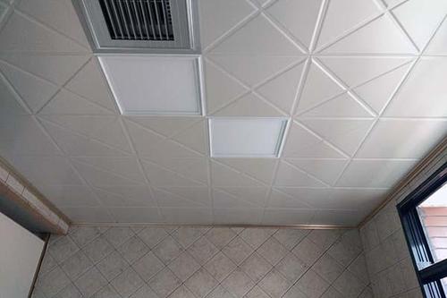 铝扣板和蜂窝板哪个好-蜂窝大板和铝扣板大板哪个好-蜂窝版和铝扣板哪个贵