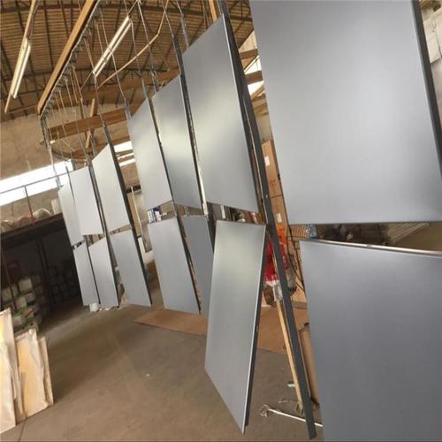 钦州铝扣板厂家-广州铝天花厂家讲这个问题并不难