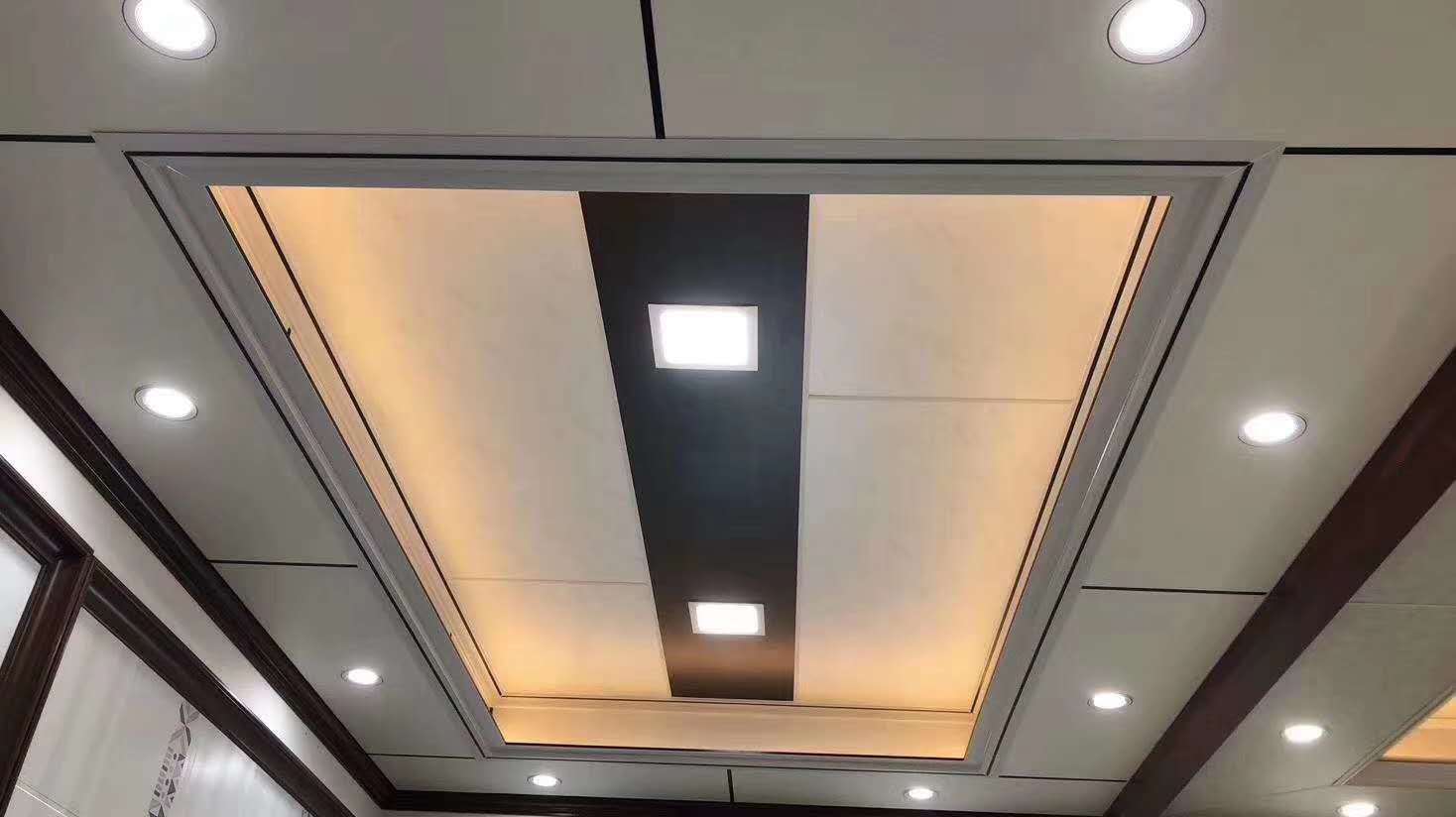 客厅铝蜂窝板吊顶