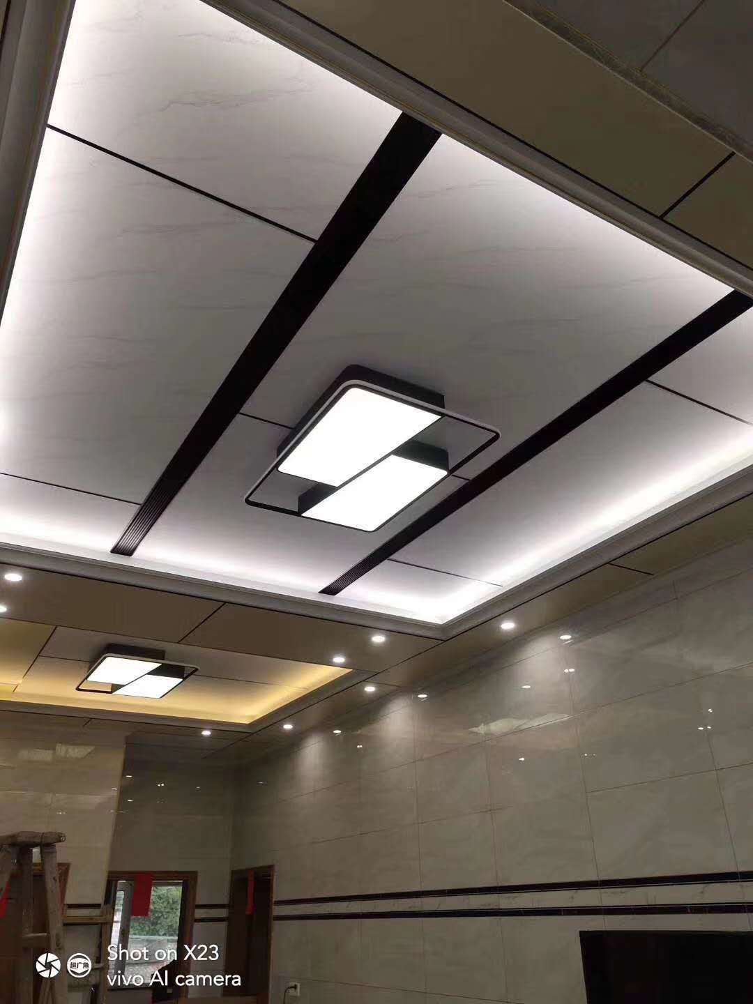客厅铝蜂窝板吊顶