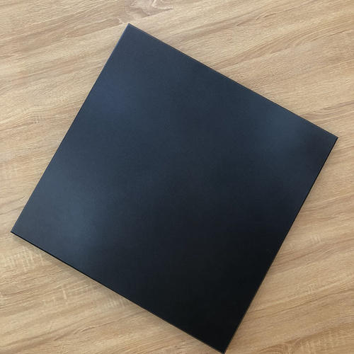 黑色铝扣板吊顶-格栅吊顶常用材料有哪些