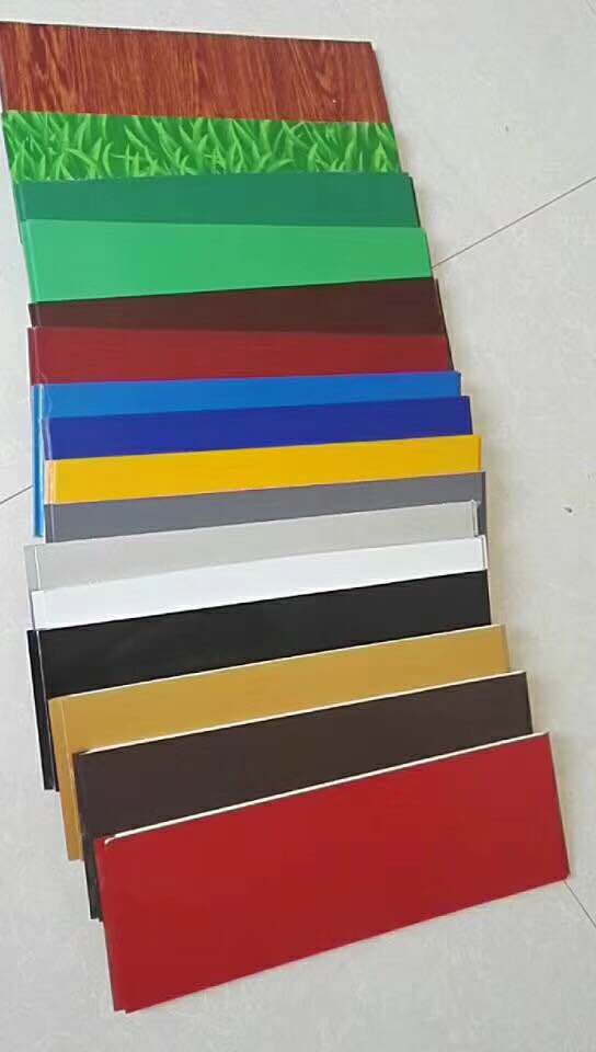 户外铝扣板-跟铝扣板生产厂家看一下铝挂片天花种类有哪些