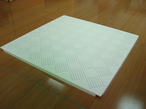 铝方板和铝扣板-塑钢扣板和铝扣板到底那个更好