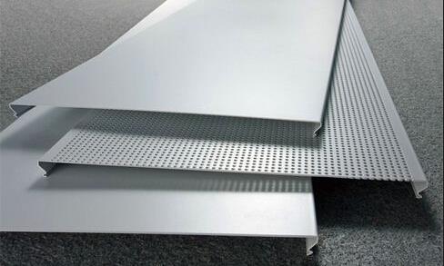 条形铝扣板长度-条形铝扣板吊顶天花到达项目地点