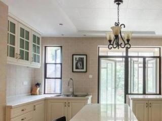 铝扣板材料价格对比-集成吊顶和石膏板吊顶对比哪个更胜一筹