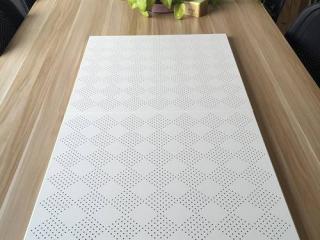 室内墙铝扣板装饰材料大全-室内铝扣板厂家讲吊顶这种常用的装饰方法