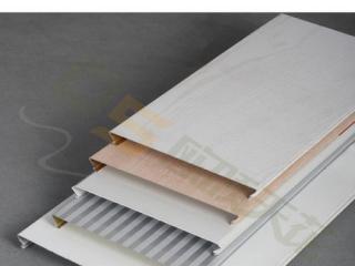 长条铝扣板宽度-吊顶铝扣板规格厚度有哪些