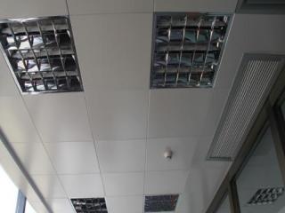 广州集成铝扣板厂家-家用铝扣板集成吊顶有啥好处呢