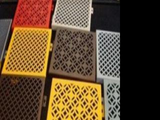 彩色铝扣板吊顶图片-现代简约风铝扣板吊顶效果图