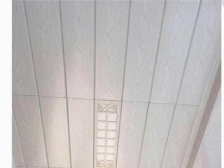 卫生间天花板铝扣板-卫生间铝扣板吊顶厂家教你卫生间用石膏还是铝扣板好
