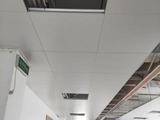 铝扣板墙面装饰图片的-铝扣板300*300的价格受那些影响