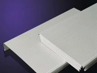 贵阳铝扣板品牌-走廊通道铝扣板吊顶厂家安装小秘籍