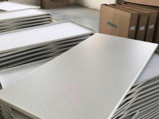 铝合金方板吊顶图片是铝扣板