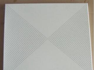 铝扣板图片-跟铝扣板生产厂家看一下铝挂片天花种类有哪些