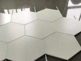 铝扣板吊顶天花-PVC和铝天花吊顶那个好