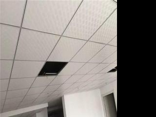 承接条形铝扣板工程-铝扣板生产厂家教你条形铝扣板怎么拆