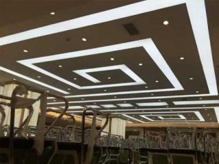 巴彦淖尔铝扣板-办公室吊顶应该选择铝扣板还是铝单板