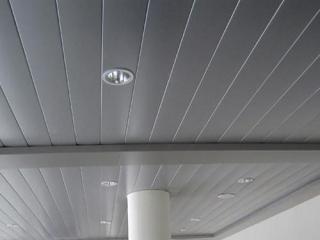 黄石铝扣板-铝扣板批发厂家之食堂吊顶用什么材料呢