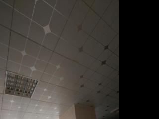 吊顶铝扣板价格便宜什么-铝扣板生产厂家教教你办公室吊顶材料如何选