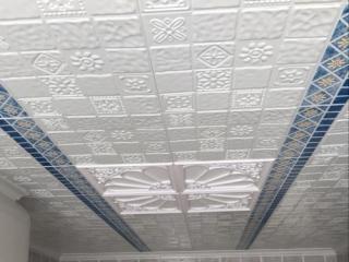 金色铝扣板-跟客厅铝扣板吊顶厂家看看铝扣板吊顶怎么搭配的好看
